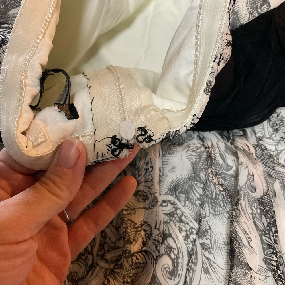 BCBGMaxAzria Cream and Black Strapless Silk Dress - Picture 10 of 13